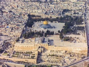 512px-Israel-2013(2)-Aerial-Jerusalem-Temple_Mount-Temple_Mount_(south_exposure)