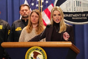Pam_Bondi_in_2025_reduced