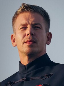 500px-Peter-Magyar-Budapest-15-03-2026_(cropped)(1)